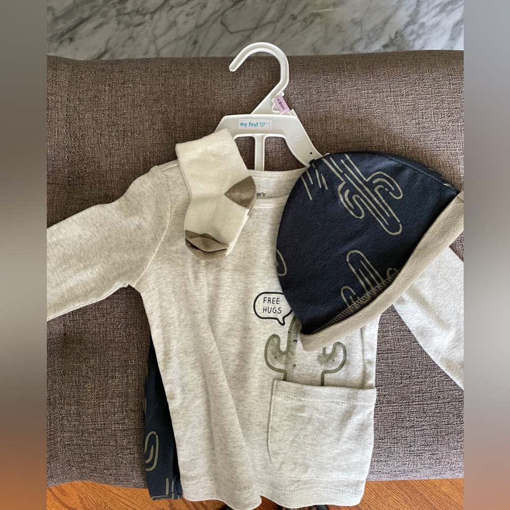 Carters baby 4 piece set hat socks long sleeve shirt pants cactus free hugs nwt